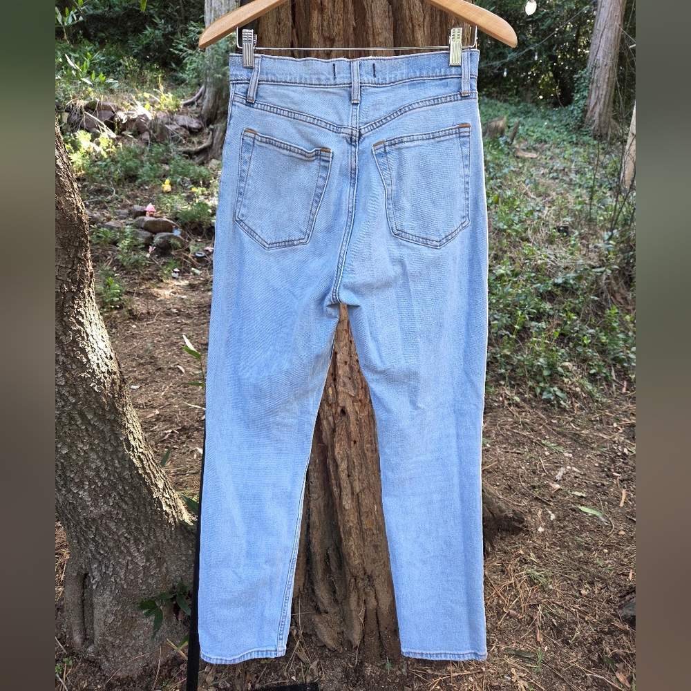 Abercrombie & Fitch 90s Slim‎ Straight Ultra Highrise Jeans Size 6 - Picture 7 of 7
